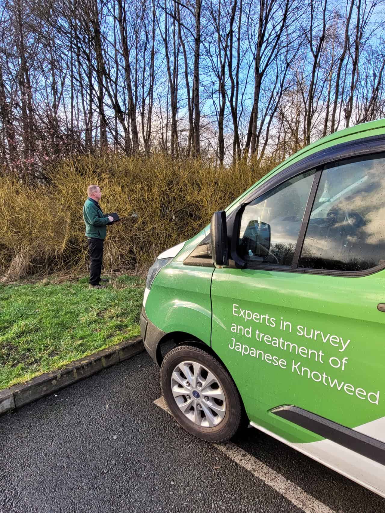 How to Use a Waste Carrier to Take Japanese Knotweed OffSite 2024